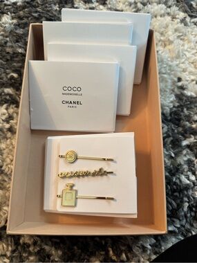 CHANEL Gold Logo & Perfume Bottle Hair Pin Set